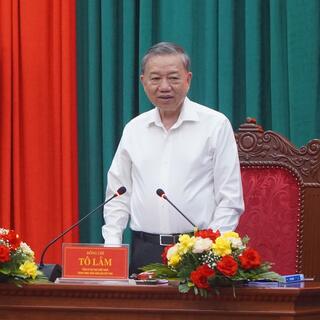<a href="/tin-tuc-su-kien/thong-tin-kinh-te-chinh-tri-xa-hoi" title="Thông tin kinh tế - chính trị - xã hội" rel="dofollow">Kinh tế - Chính trị - Xã Hội</a>